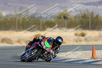 media/Jan-09-2022-SoCal Trackdays (Sun) [[2b1fec8404]]/Turn 6 (1035am)/